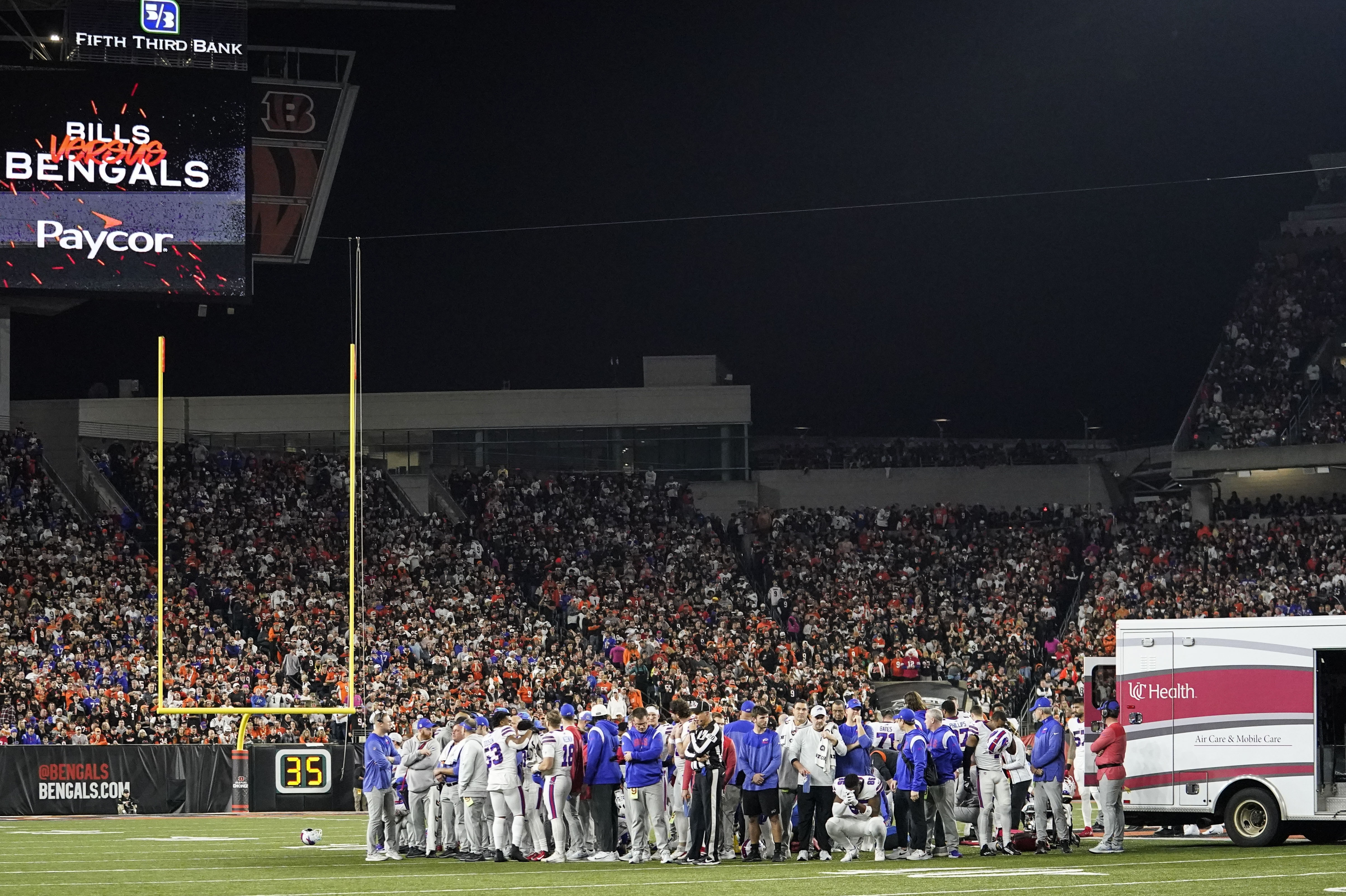 Bills-Bengals Postponed After Damar Hamlin Collapses – NBC Los Angeles