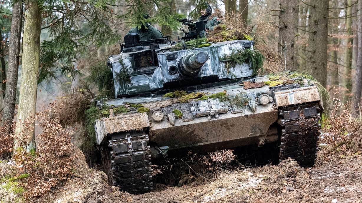 A Polish Leopard 2 pictured during an international military exercise in Germany in 2022.