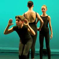 Utah dancers hope to spark conversation about teens' overuse of their phones