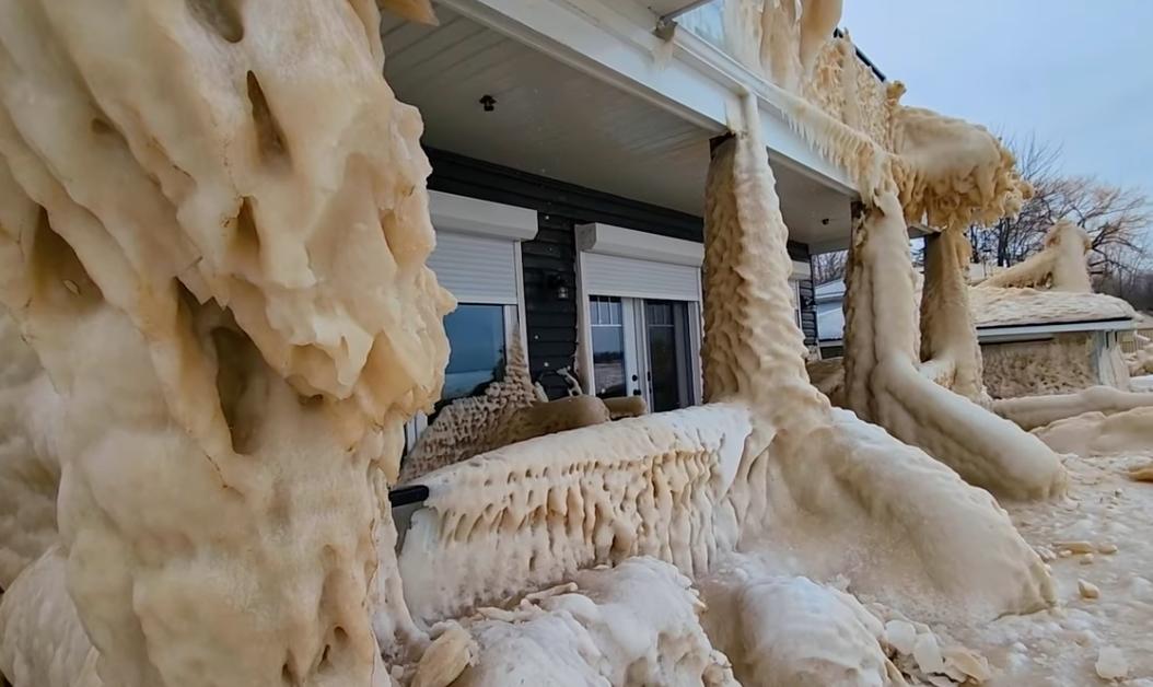 A home in Ontario, Canada, is frozen over on Christmas Eve.