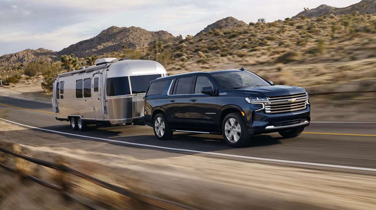 2023 Chevrolet Suburban High Country test drive review