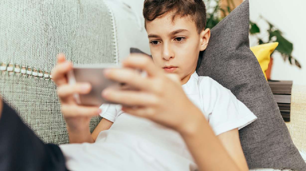 Kids and phones: Why parents are afraid and how a Utah couple offers hope