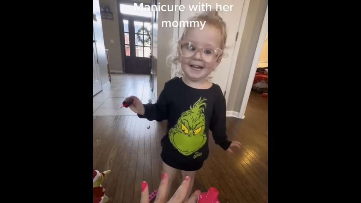 This 3-year-old has charmed the internet.