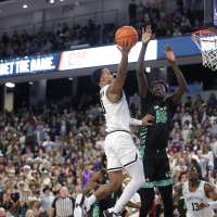 Darthard powers Utah Valley over Grand Canyon 76-74
