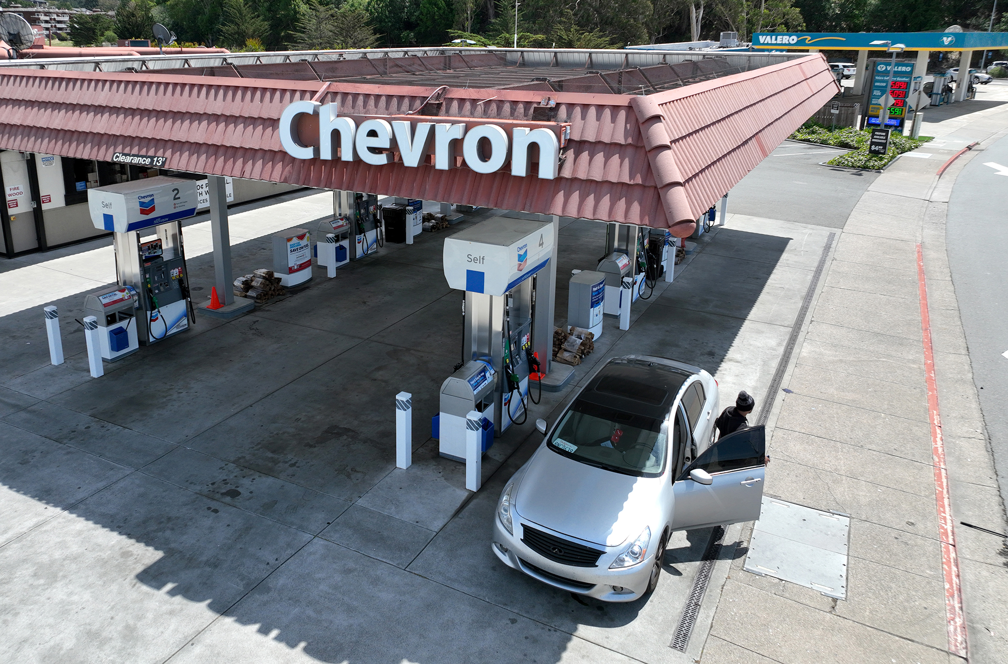 Chevron reported a record full-year profit of $36.5 billion Friday, buoyed by high oil prices.