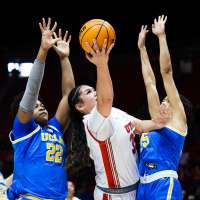 Alissa Pili's game-winning shots give No. 9 Utah comeback win over No. 8 UCLA