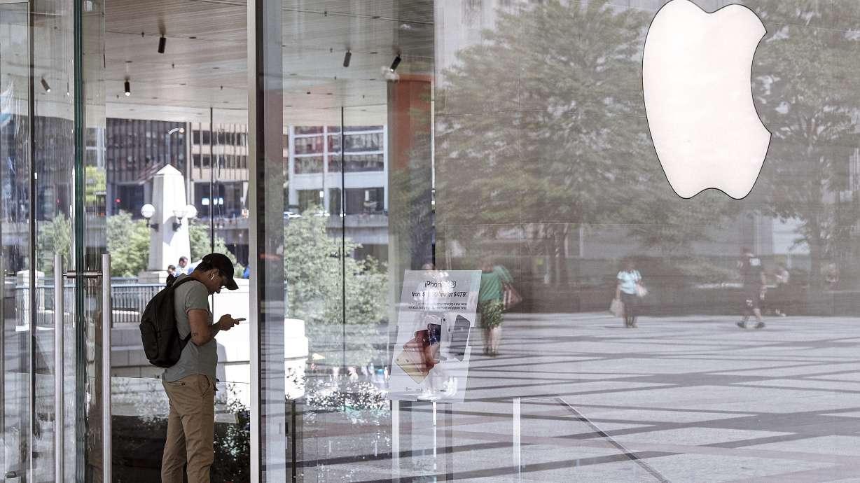 This Wednesday, July 24, 2019 photo shows an Apple Store in Chicago is seen.