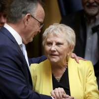 Senate passes bill to name law enforcement scholarship after retired Sen. Karen Mayne