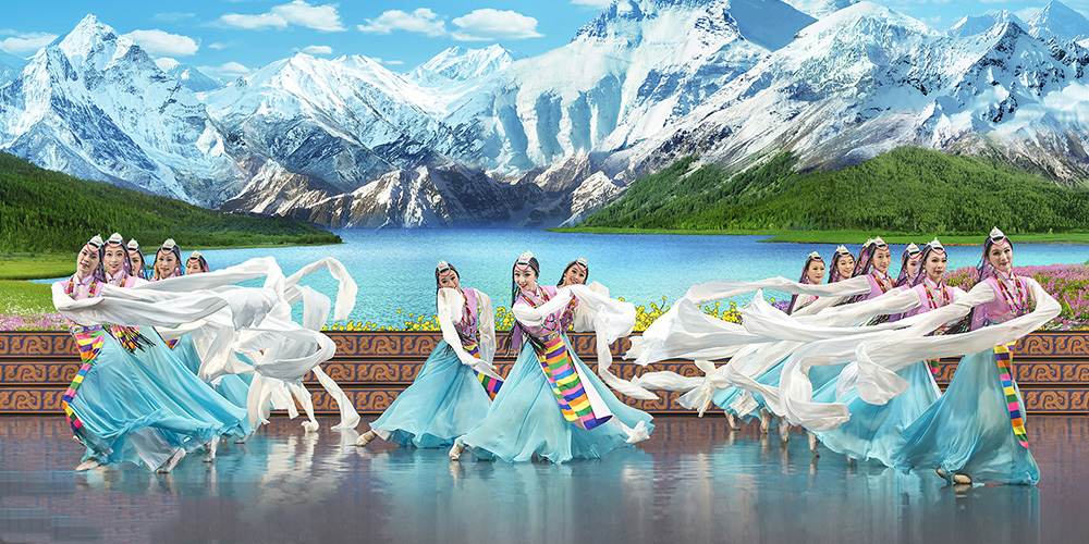 Lawsuit alleges that young dancers for Shen Yun Performing Arts have faced abuse