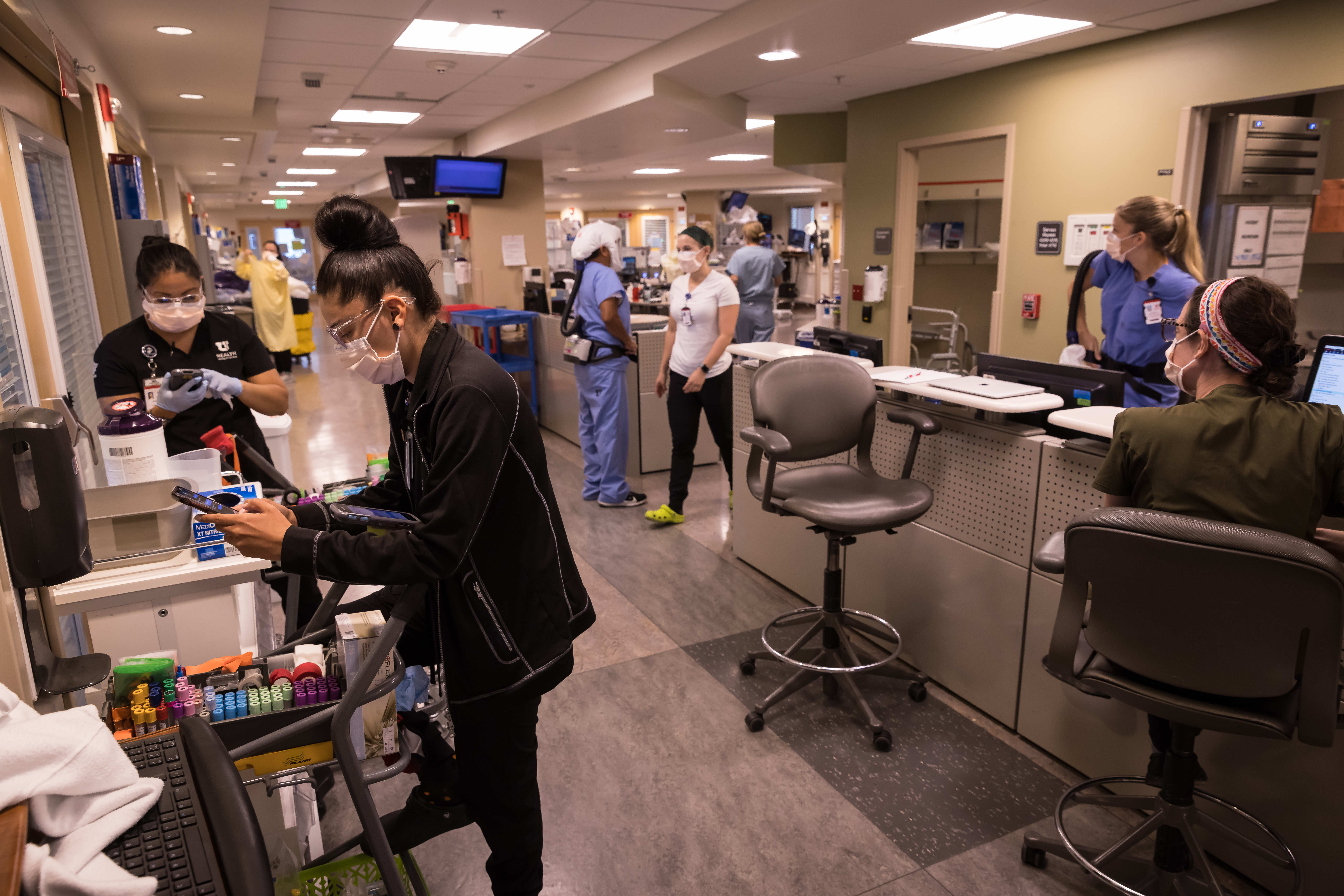 University of Utah Health workers treat patients inside the medical intensive care unit at University of Utah Hospital on July 30, 2021. A new report from the American Immigration Council shows immigrants account for nearly 13% of Utah physicians as demand for bilingual jumps by 39%.