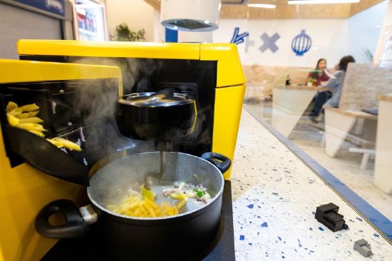 A Croatian restaurant relies on only a robotic chef to rustle up about 70 different meals, seen in Zagreb, Croatia, on Wednesday.