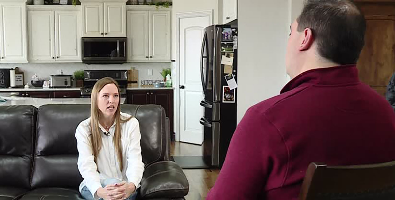 Jenny Williams talks to KSL's Matt Gephardt in Lehi. Williams turned to online classifieds to buy tickets to the NBA All-Star Game but lost $1,000 instead.