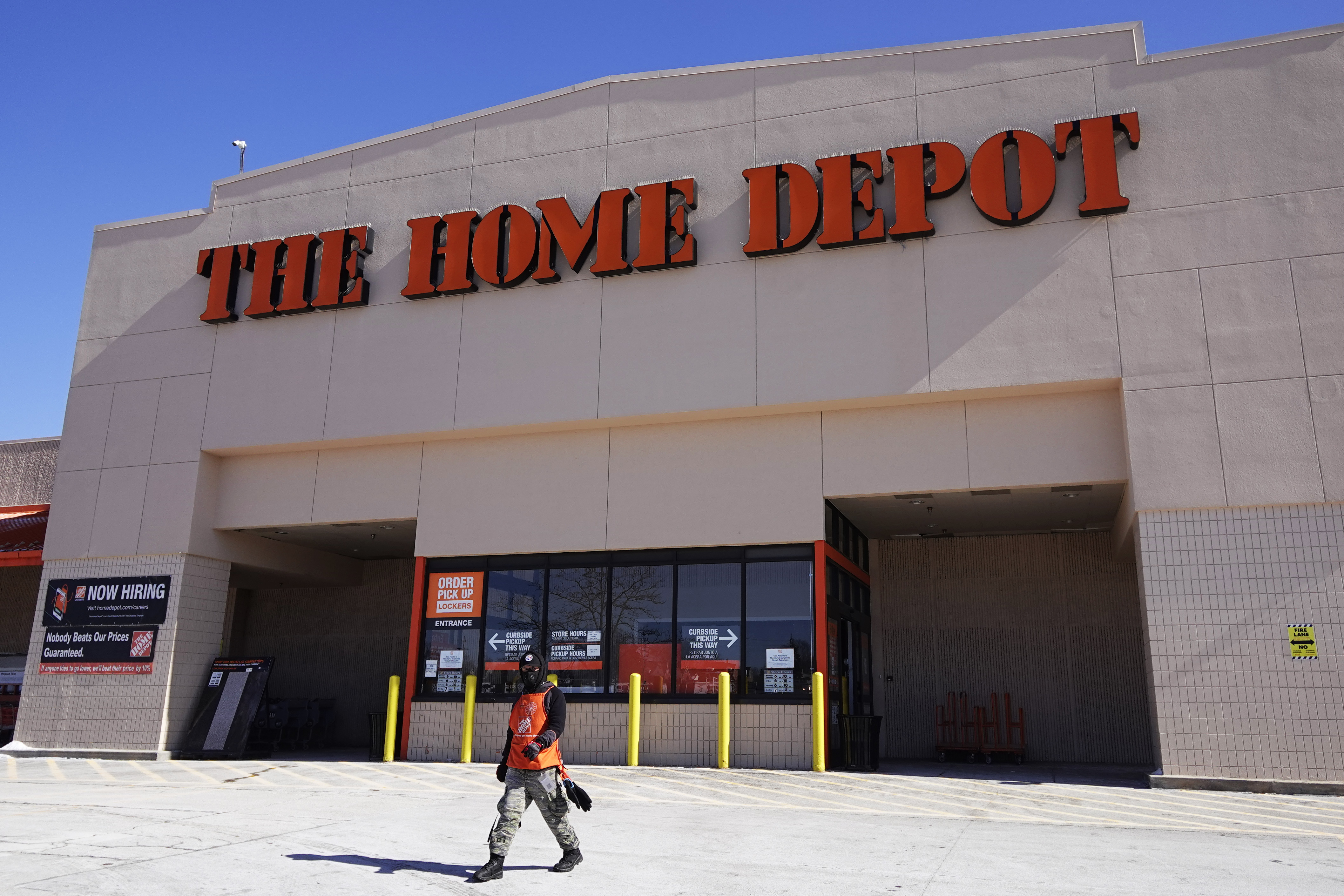 Home Depot says it’s investing $1 billion in wage increases for its U.S. and Canadian hourly workers. The Atlanta-based home improvement chain said Tuesday that every hourly employee will get a raise starting this month.