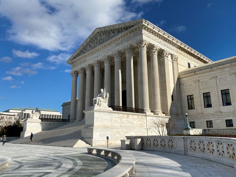 The Supreme Court has declined to hear a Florida city's bid to fend off a lawsuit by atheists accusing officials of violating constitutional limits on government involvement in religion.