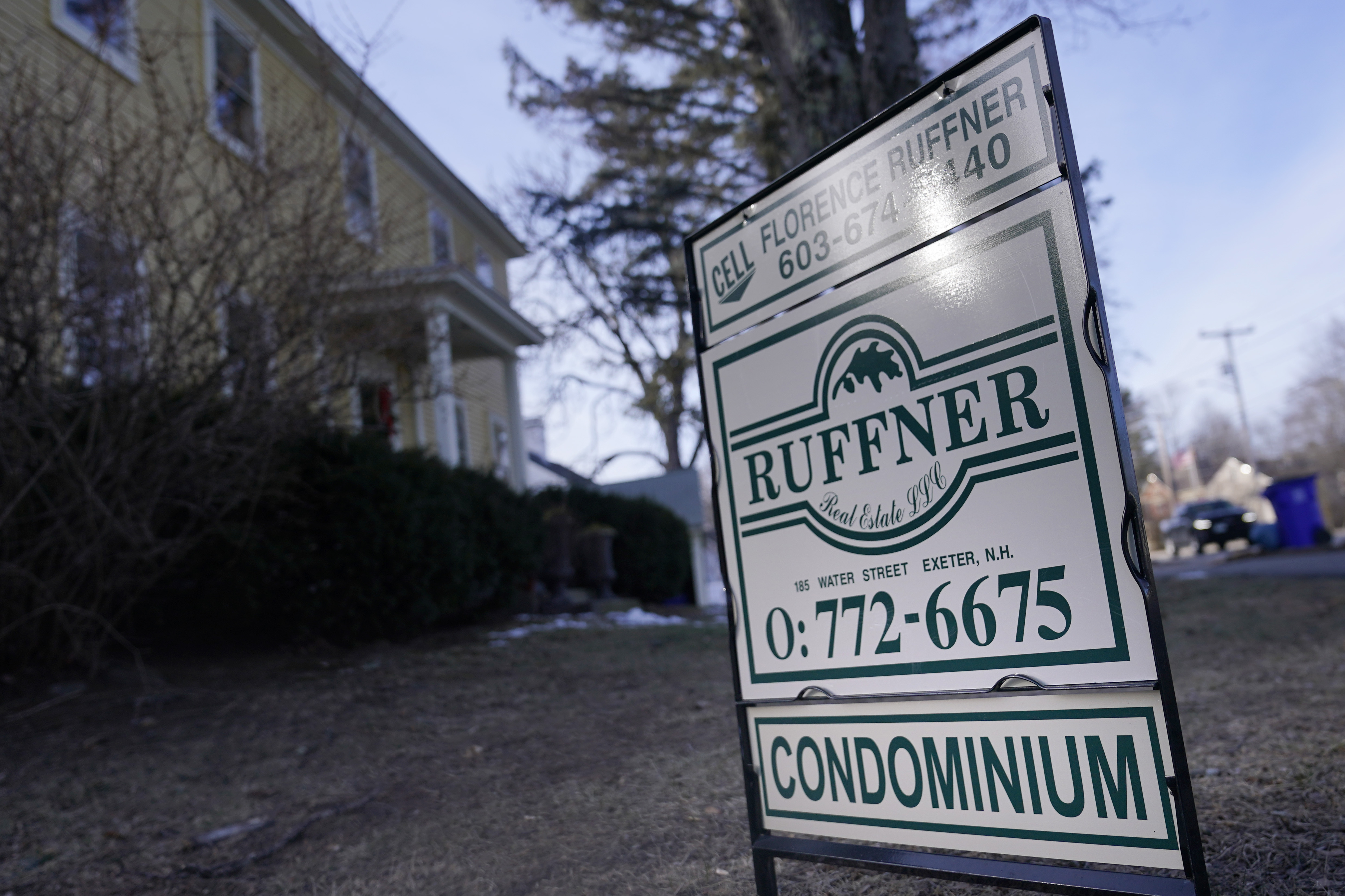 The average long-term U.S. mortgage rate rose for the fifth straight week to its highest level since breaching 7% in November, just as the spring buying season gets ready to kick off.