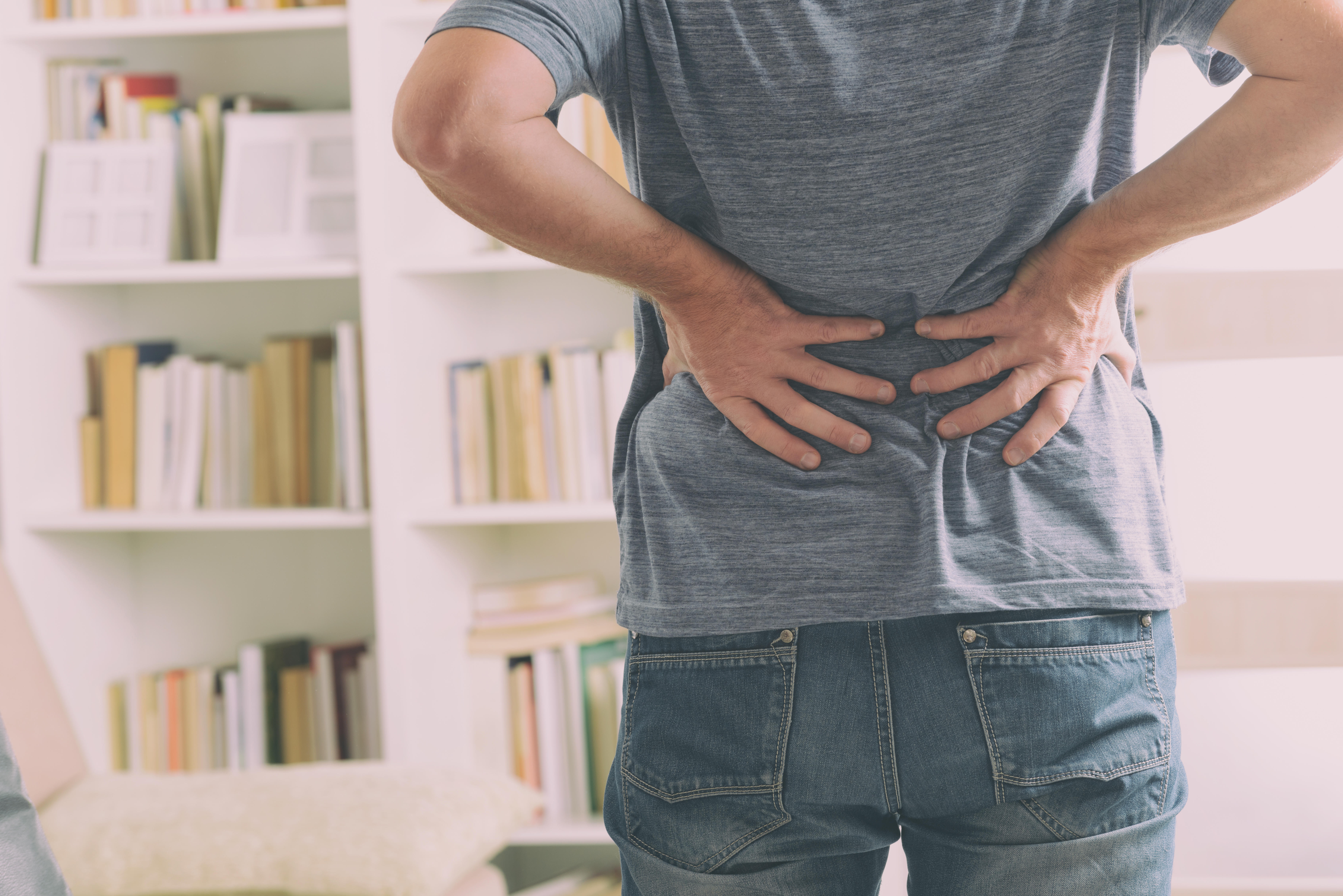 People often reach for over-the-counter pain medication to help. But which type of pain med is most effective? A new study, recently published in the Journal of Orthopaedic Research, attempted to find out. 