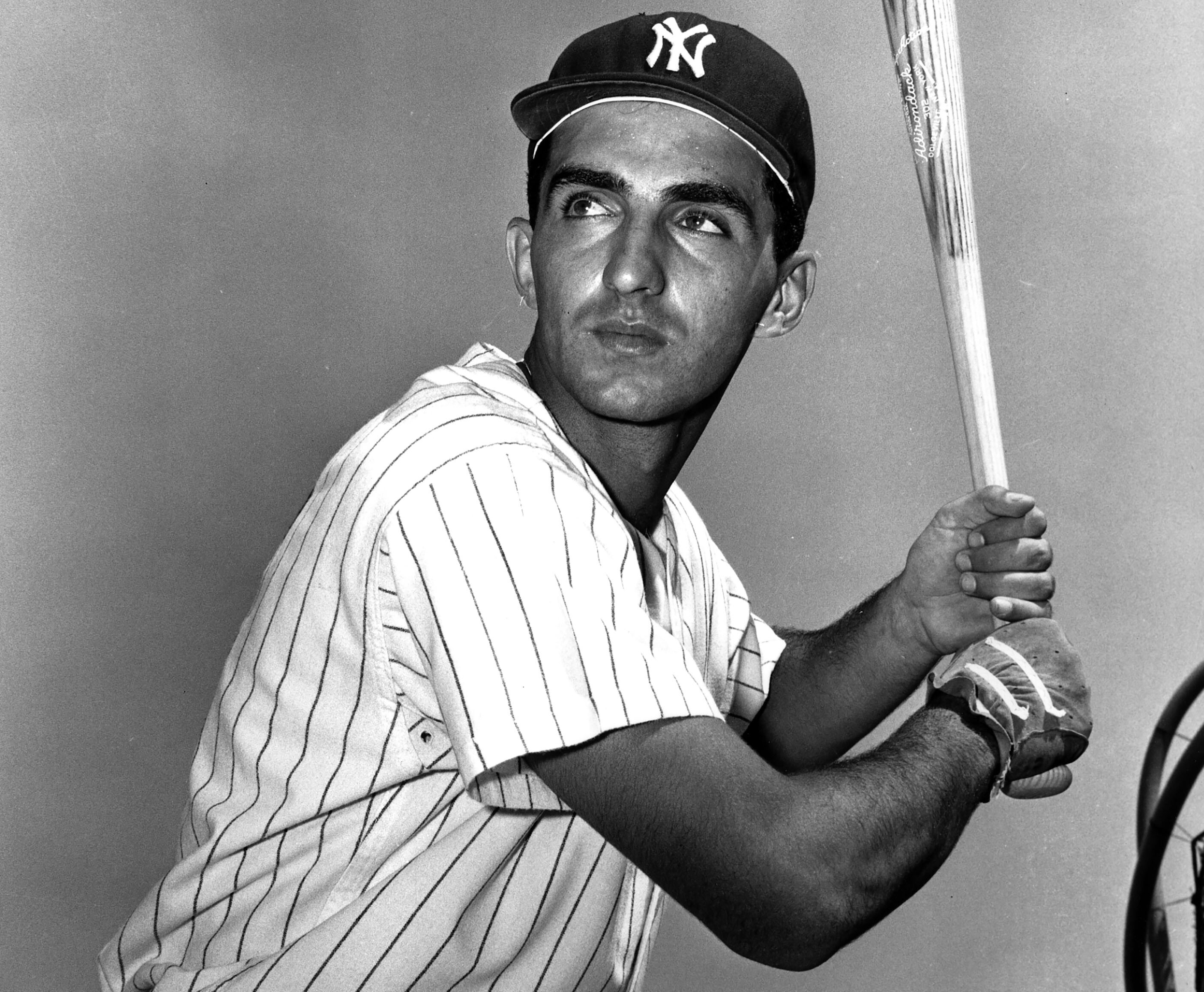 FILE - New York Yankees' Joe Pepitone holds a baseball bat in New York, March 10, 1962. Pepitone, a key figure on the 1960s Yankees who gained reknown for his flamboyant personality, has died at age 82. He was living with his daughter Cara Pepitone at her house in Kansas City, Mo., and was found dead Monday, March 13, 2023, according to BJ Pepitone, a son of the former player. 