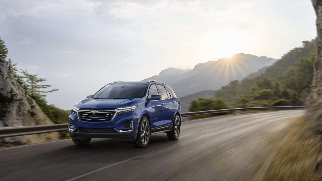 2023 Chevrolet Equinox Premier test drive review