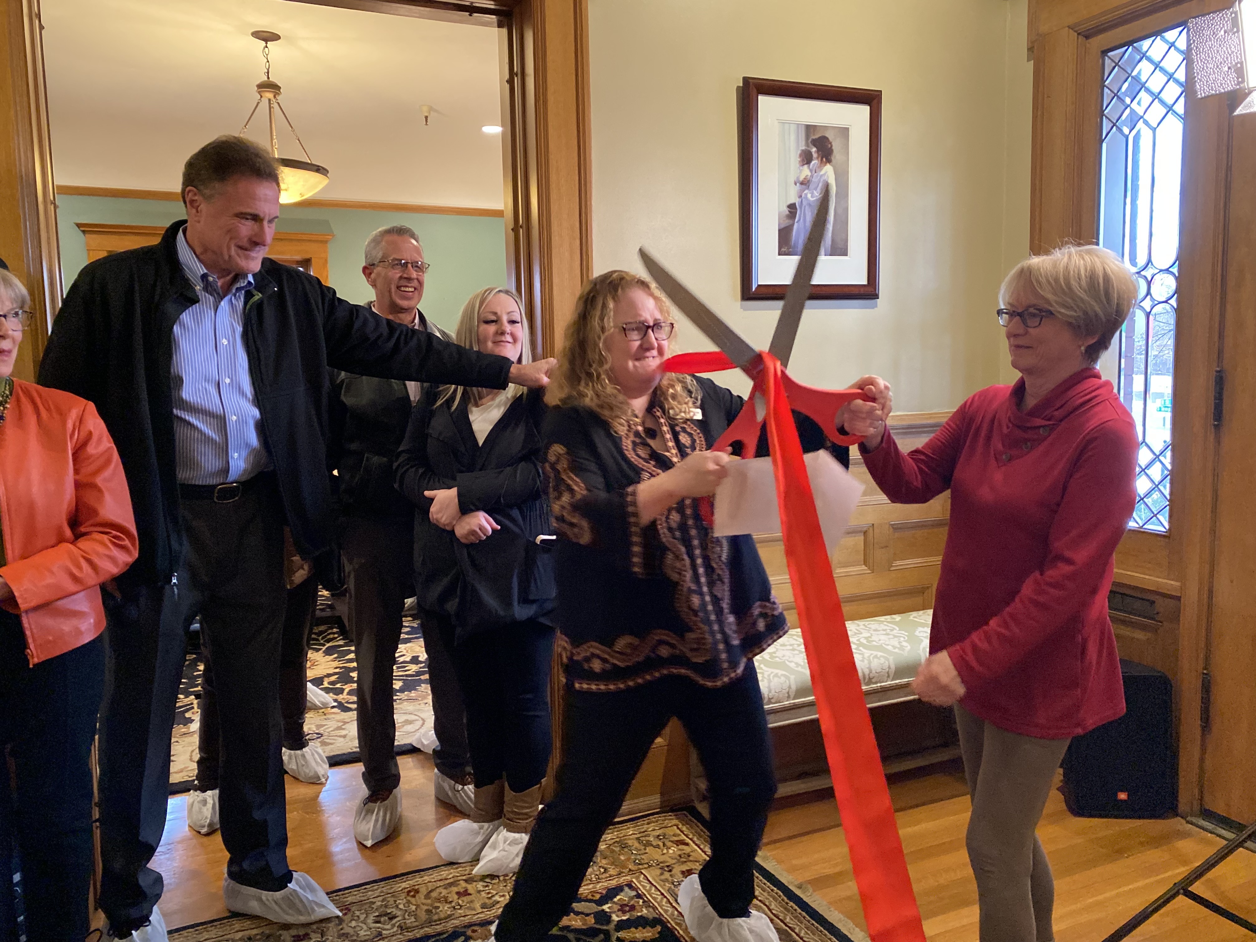 The historic mansion located at 1135 East South Temple will experience new life as a recovery house for women. The Amaryllis house was unveiled in a ribbon cutting and open house on Wednesday.