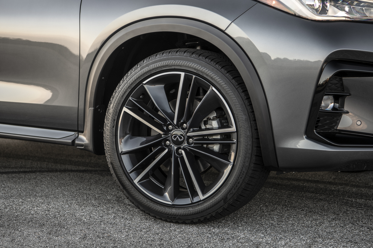 2023 Infiniti QX50 Sport test drive review 