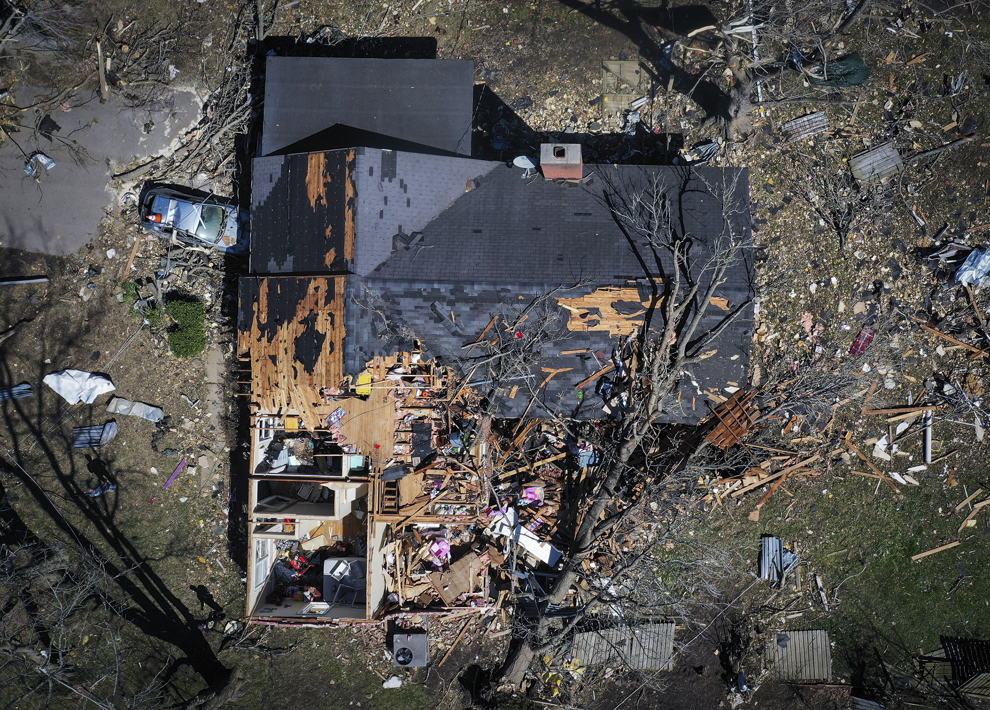 US Midwest, South reel from pack of tornadoes that killed 26 - Vimarsana News