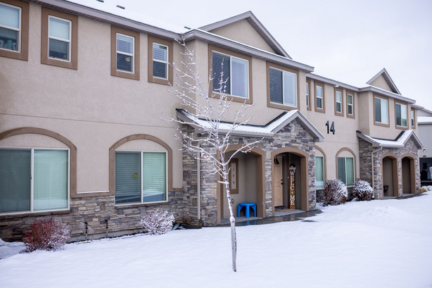 The Rexburg, Idaho, apartment complex where Lori Vallow Daybell and Chad Daybell were staying in November 2019 is pictured March 30. At Vallow Daybell’s trial Tuesday, a detective testified that when police served a search warrant on the townhome they found two silencers, a mask, several guns and camouflage suits.