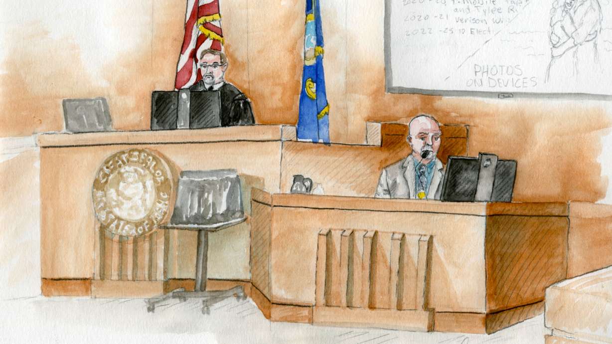 Rexburg Police Sgt. David Stubbs testifies about search warrants in the murder trial for Lori Vallow Daybell in Boise on Monday.