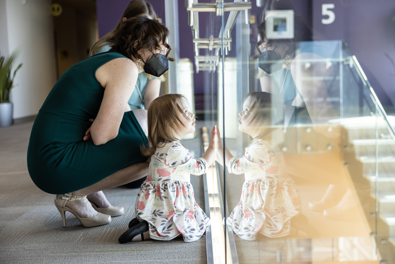 Kate and Eva interact at Primary Children's Hospital. Kate donated part of her liver to Eva in late 2021. This was Kate's second organ donation; she previously donated a kidney to a woman she met in Washington, D.C.