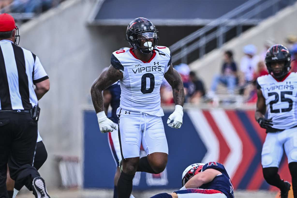 Vegas Vipers linebacker Pita Taumoepenu celebrates a sack against the Houston Roughnecks at TDECU Stadium on April 15th, 2023 in Houston, TX.