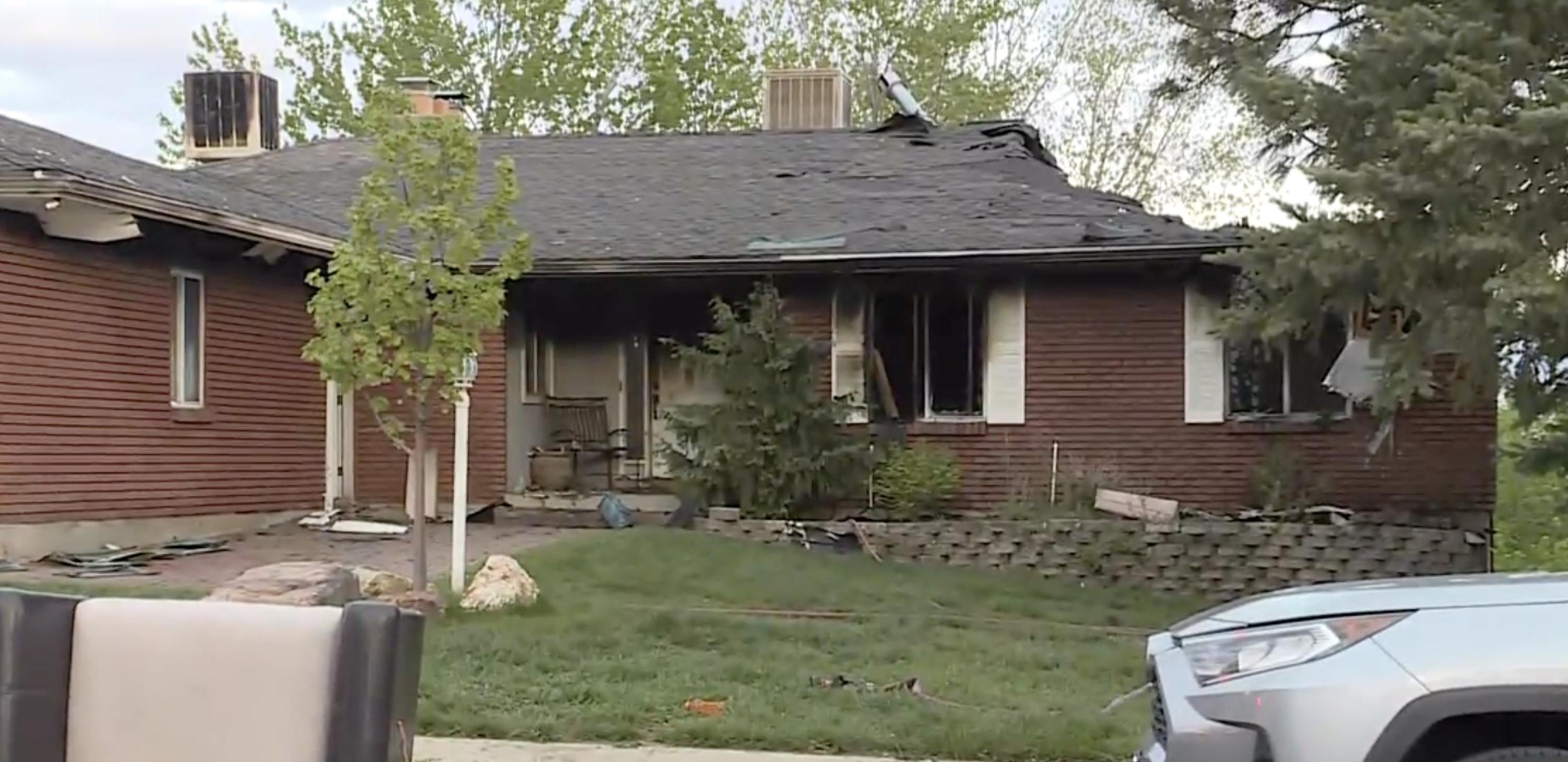 1 injured in overnight house fire in Sandy