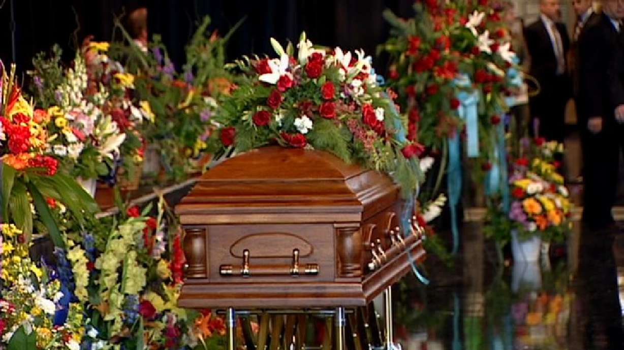 Family and Friends say Goodbye to State Sen. Ed Mayne