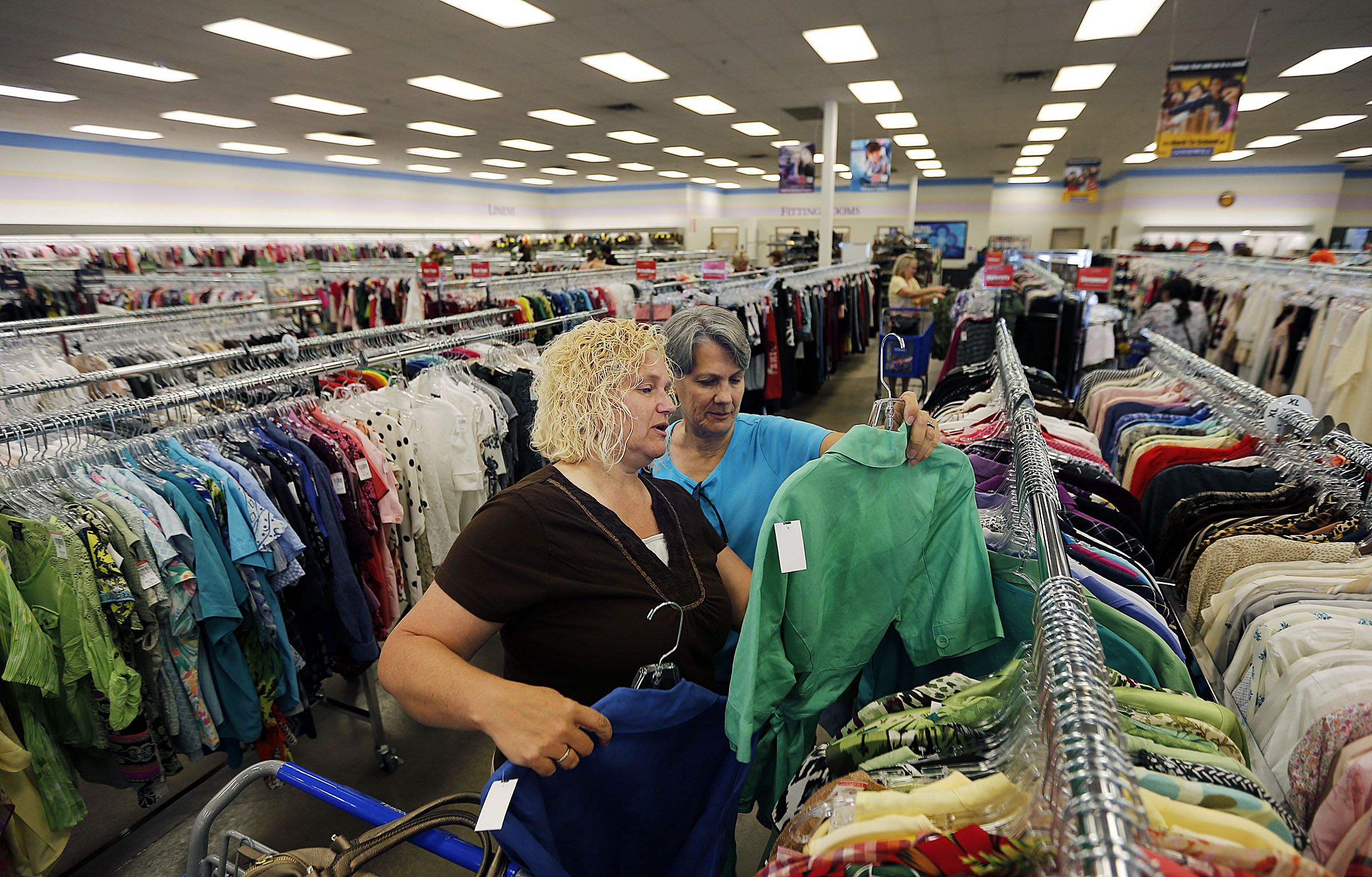 A new bipartisan bill would extend a COVID-19 era provision that allowed taxpayers to reduce their tax bill by donating to charity.