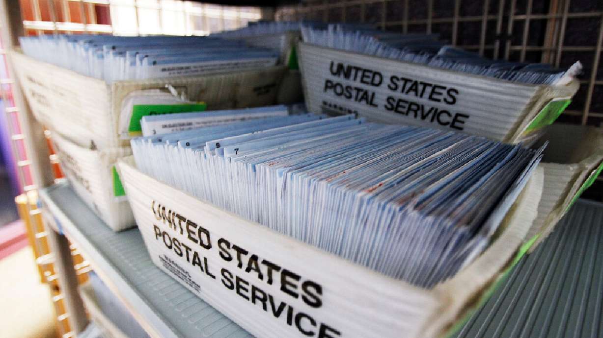 The Utah Department of Health and Human Services will be sending a personalized notification to 5,800 Medicaid recipients after benefit information may have been sent to the wrong addresses.