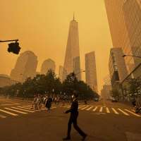 'Code Red' alert for air quality in the East for third day, smoke spreads further