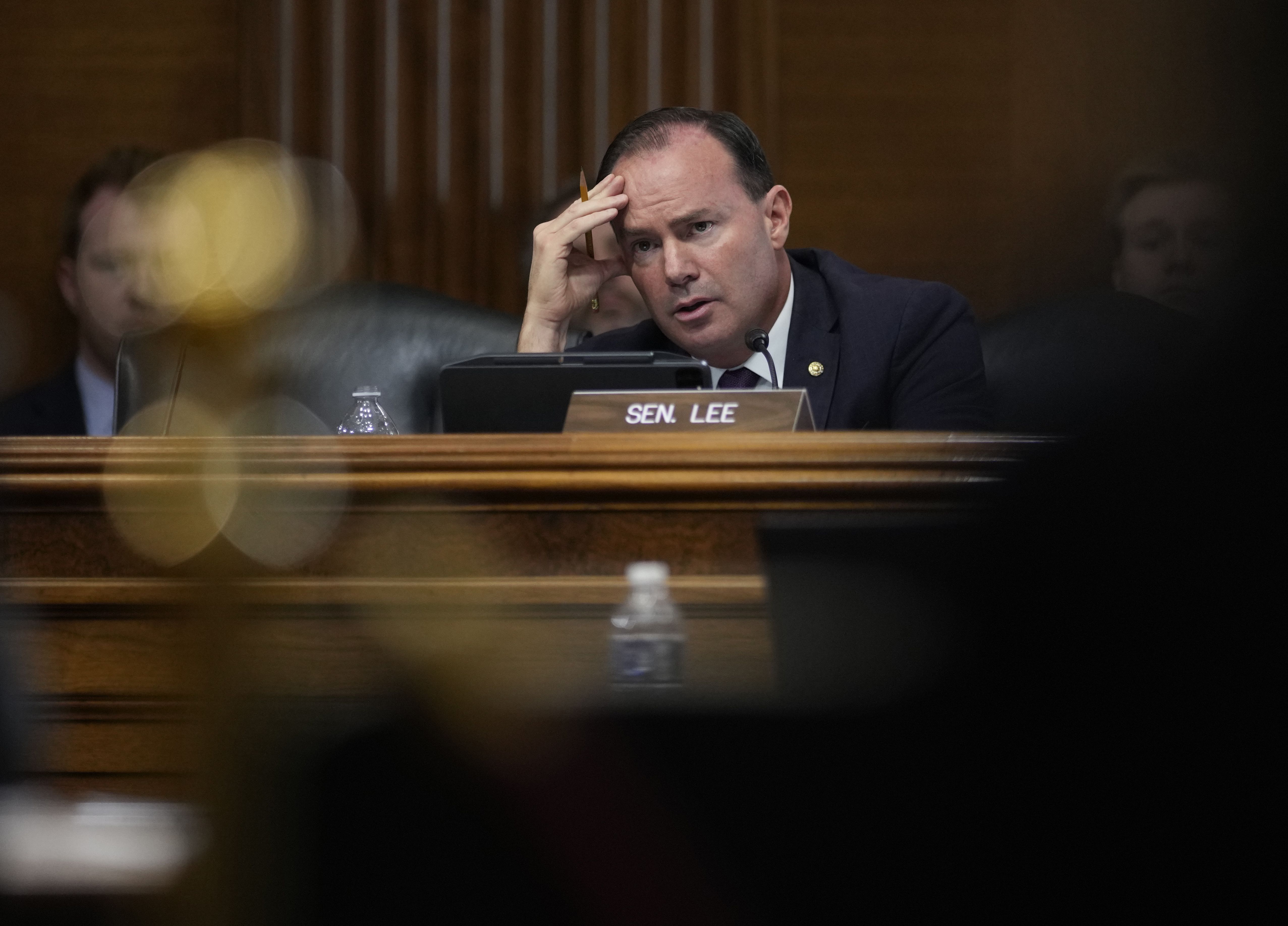 Sen. Mike Lee says law used to monitor Americans should be reformed - Vimarsana News