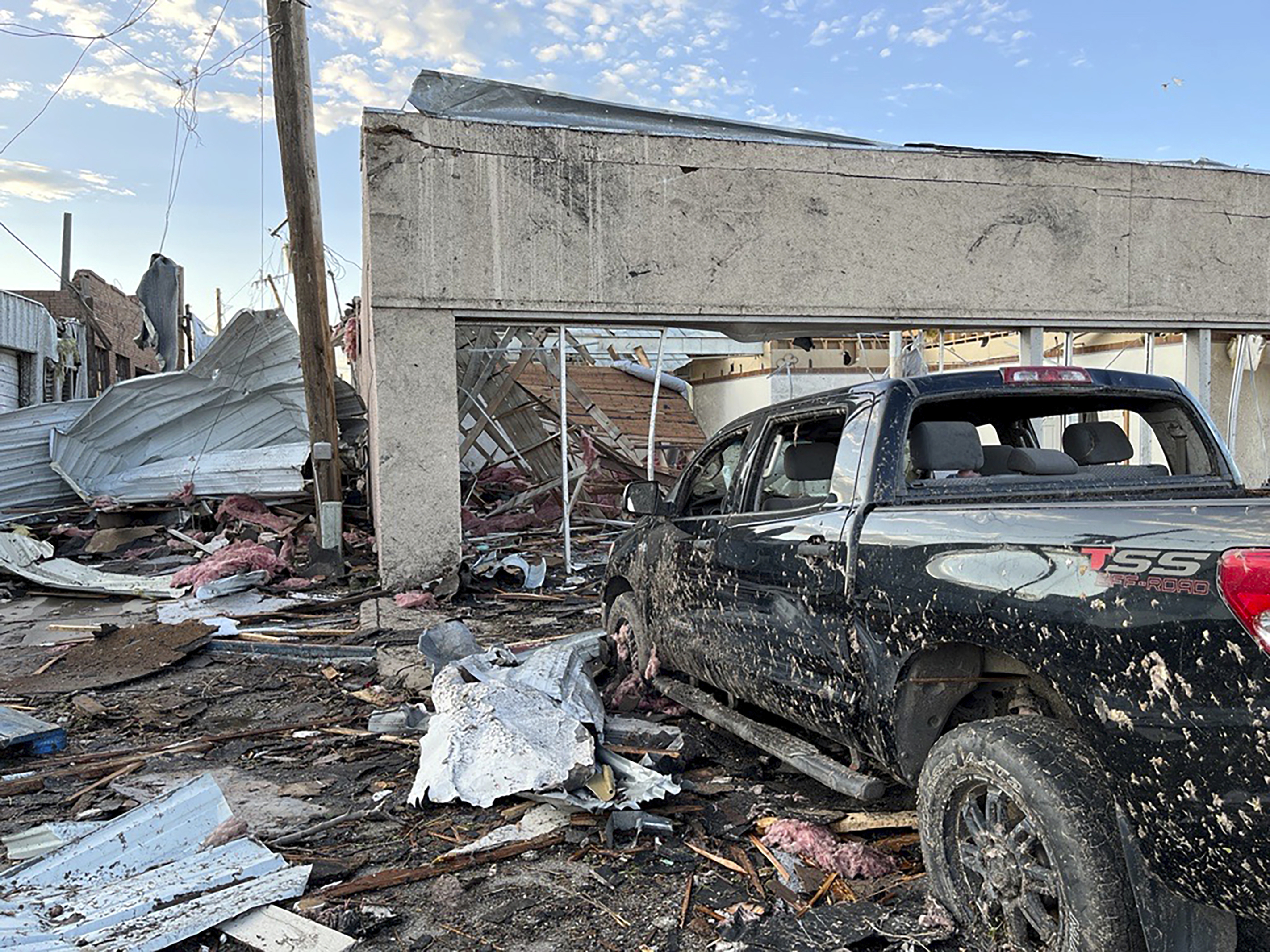 Cleanup under way after storms hit swath of Southern states, killing at least 5, destroying homes - Vimarsana News