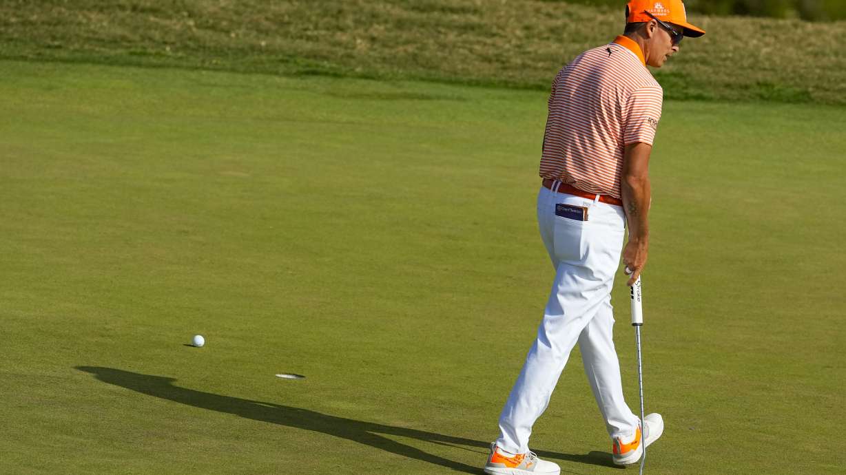 Rickie Fowler reacts after missing a putt on the 11th hole during the final round of the U.S. Open golf tournament at Los Angeles Country Club on Sunday, June 18, 2023, in Los Angeles.