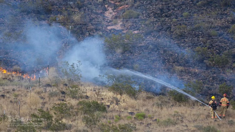 Brush fire near Hurricane burns more than 600 acres, threatened dozens