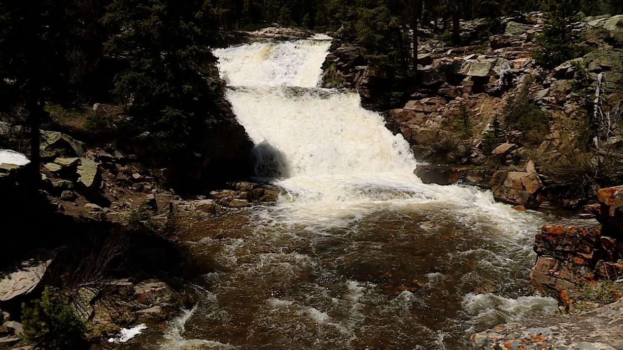 The popular Mirror Lake Highway officially opened this week. Lots of Utahns made the drive up on this first weekend and saw something you don't normally see this late in the year.