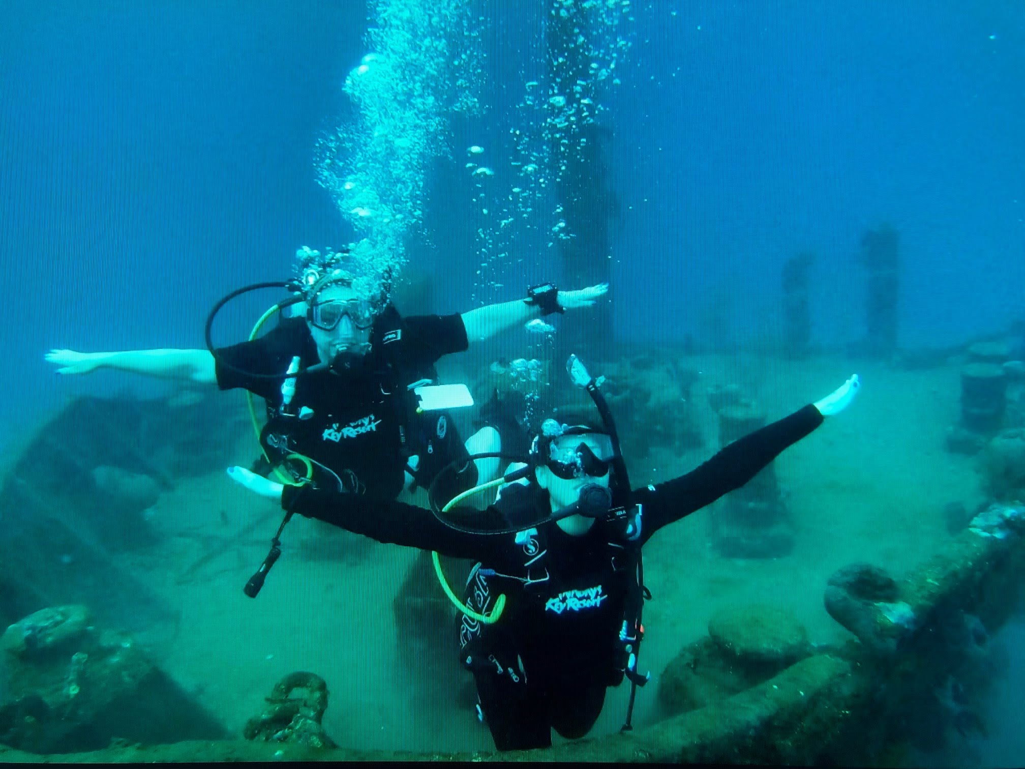 Kyley Hansen scuba diving.
