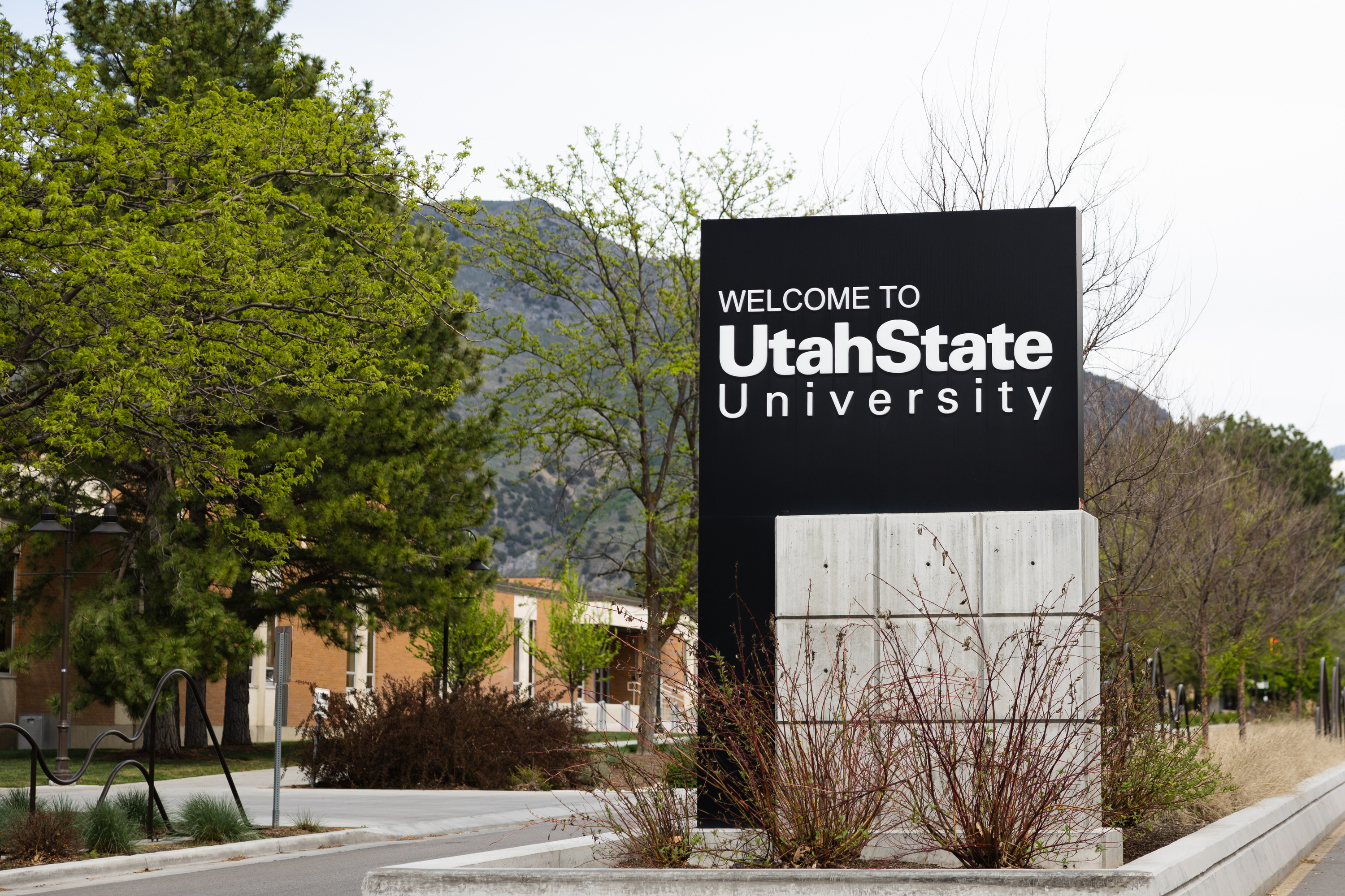 A former Utah State University offensive lineman accused of raping a woman after a music festival pleaded guilty this week to sexual battery charges. 