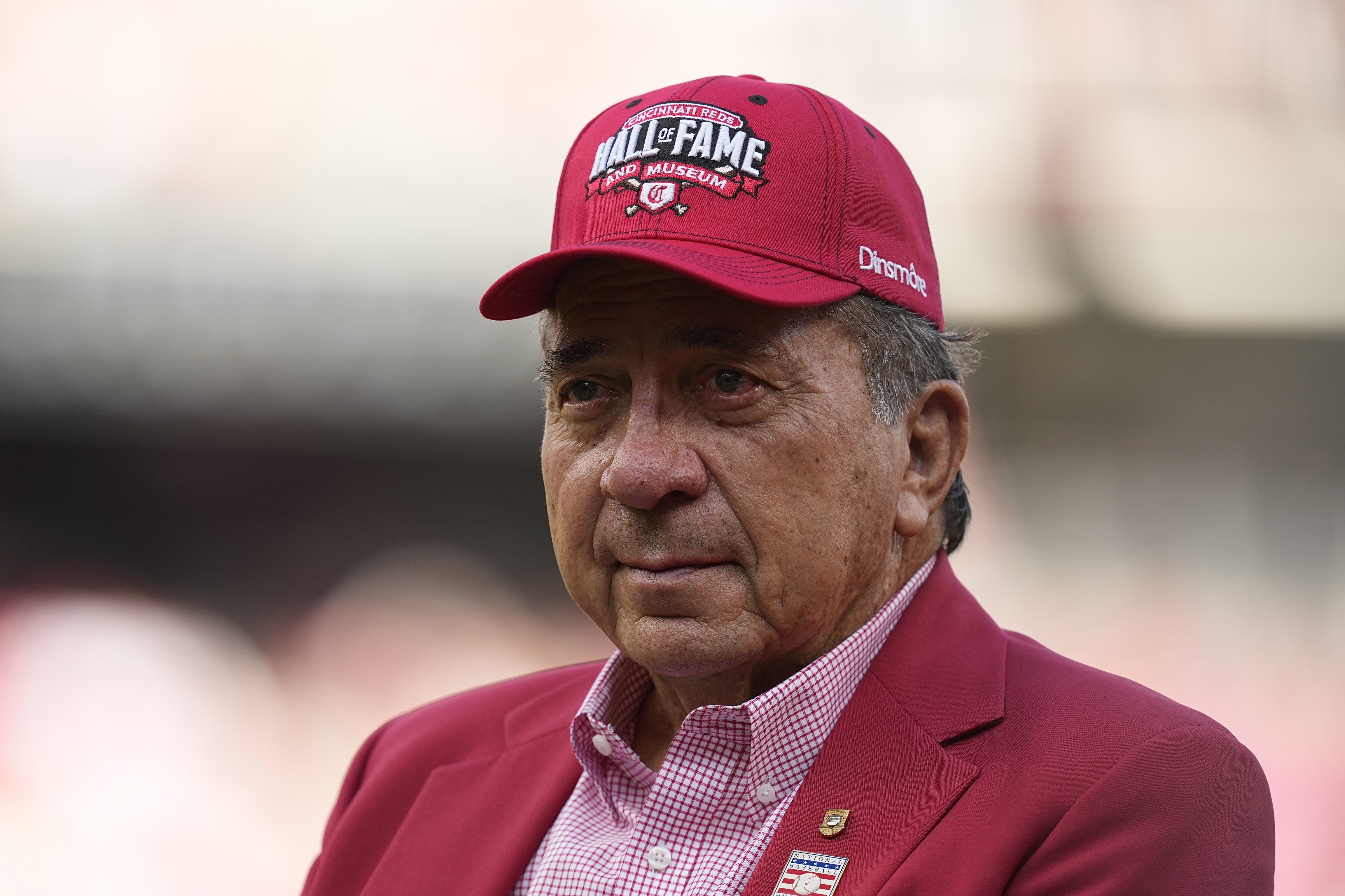 Former Cincinnati Reds player Johnny Bench looks on after being introduced during the Reds Hall of Fame Induction Ceremony before a baseball game between the Reds and the Milwaukee Brewers, Saturday, July 15, 2023, in Cincinnati.