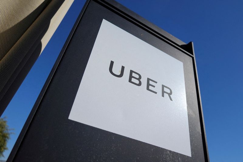 Uber must face a California lawsuit claiming it should have covered UberEats drivers' work-related expenses, the state's top court said on Monday.