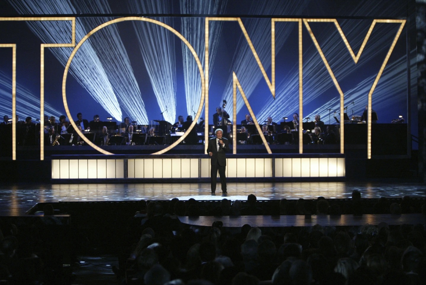 Singer Tony Bennett performs during the 58th Annual Tony Awards Sunday, June 6, 2004, at New York's Radio City Music Hall. Bennett died Friday. He was 96.