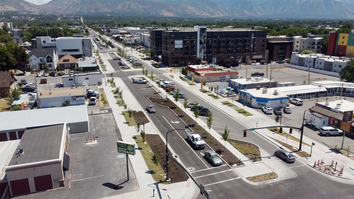 Traffic moves on 900 South looking East from 300 West on Friday.