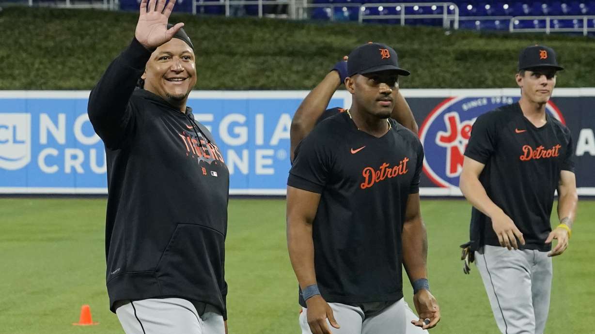 Detroit Tigers' Miguel Cabrera, left, waves to fans before a baseball game against the Miami Marlins, Friday, July 28, 2023, in Miami.
