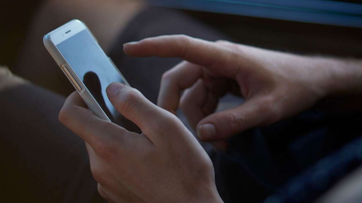 The Federal Communications Commission on Thursday imposed a record $300 million fine on a massive illegal robocall operation responsible for billions of auto-warranty scam calls in recent years.