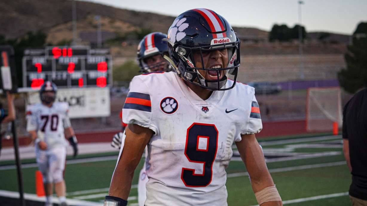 Donovan Wismer celebrates after scoring his second touchdown of the night.