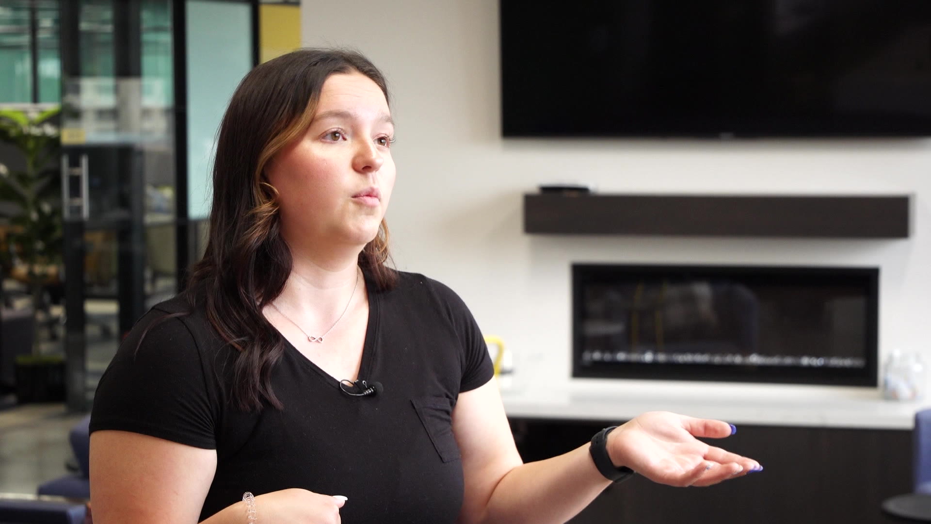 Kate Nielsen speaks with KSL's Matt Gephardt in Salt Lake City. She says StubHub charged her $1,300 for a mishap when she tried to sell a couple of extra Taylor Swift concert tickets.