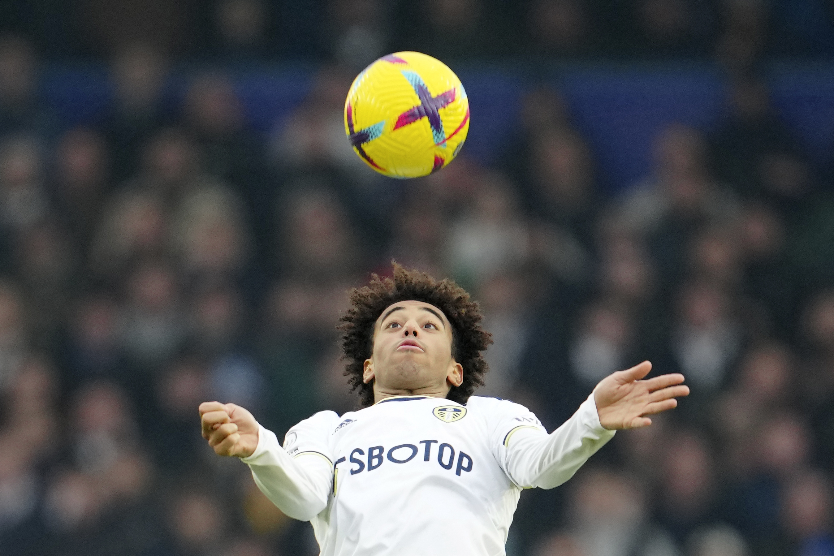 FILE - Leeds United's Tyler Adams controls the ball during the English Premier League soccer match between Leeds United and Brentford at Elland Road, Leeds, England, Sunday, Jan. 22, 2023. Bournemouth manager Andoni Iraola says the team will be getting a “really good player” in United States captain Tyler Adams if the midfielder completes his move to the Premier League club. 